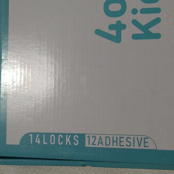 Four Kiddie's 5 Cabinet Strap Locks - Picture 7 of 8